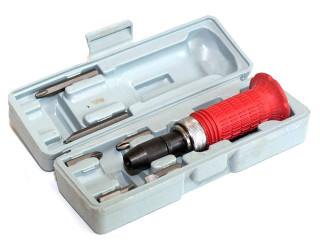 Отвертка ударная 6 предметов (с красной резиновой ручкой в пластиковом боксе)