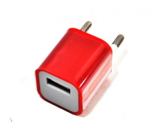Зарядное устройство сетевое  с выходом USB (220V) (цвета в ассортименте)